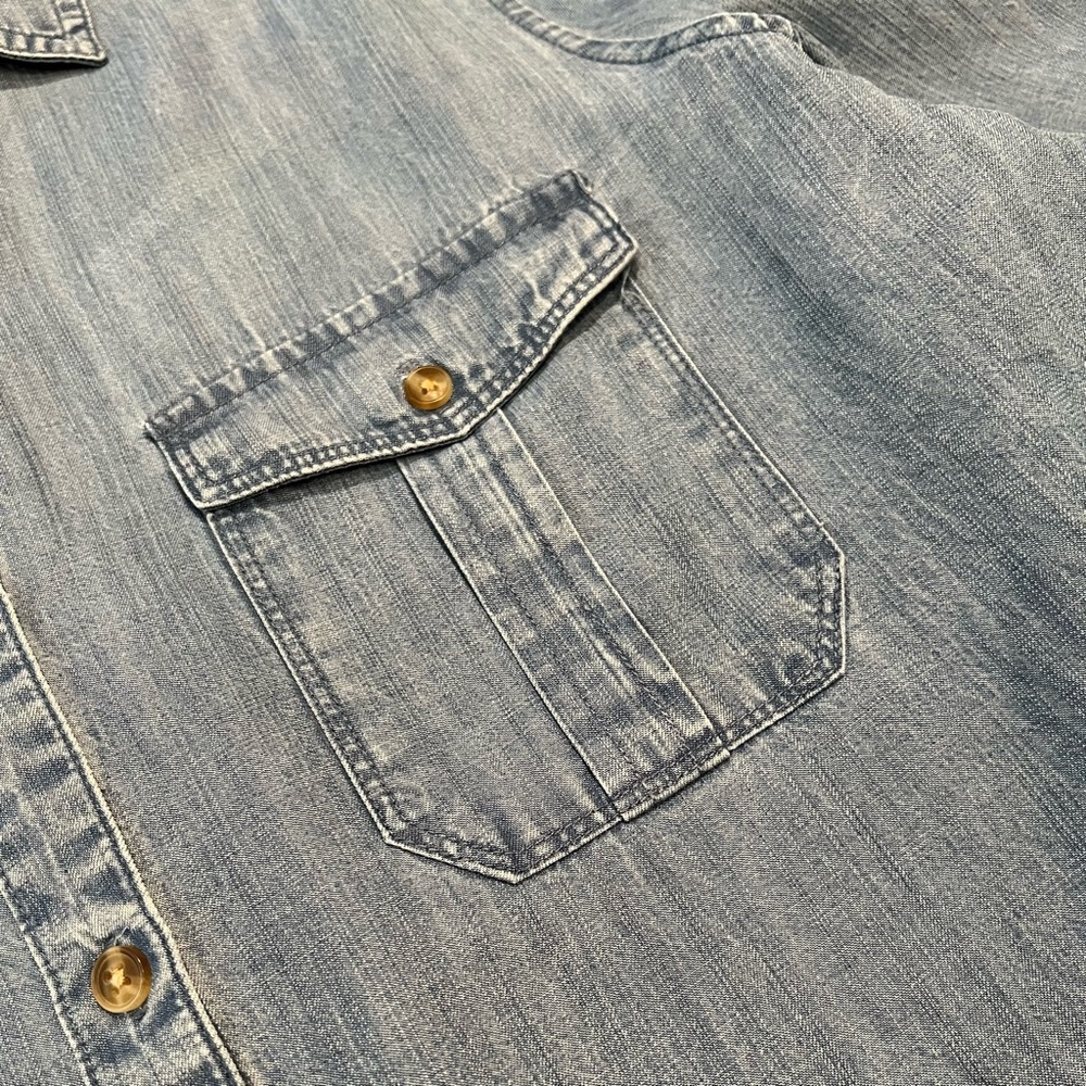 EUC - AEROPOSTALE Blue Chambray Button-down Long-sleeve Shirt in Size LARGE - Picture 4 of 9